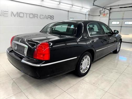 2008 Lincoln Town Car Signature