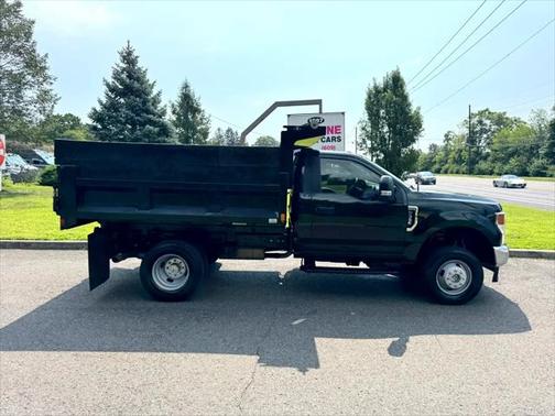 2022 Ford F-350 XLT
