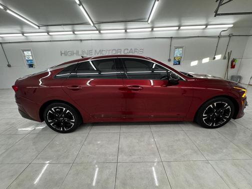 2021 Kia K5 GT-Line