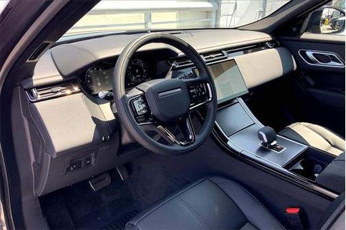 2026 Land Rover Range Rover Velar P250 Dynamic SE