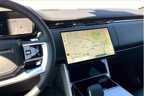 2025 Land Rover Range Rover P530 SE