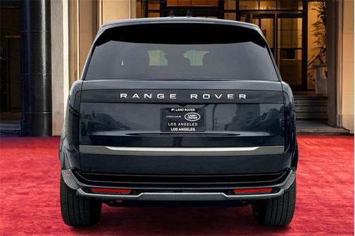 2025 Land Rover Range Rover P400 SE