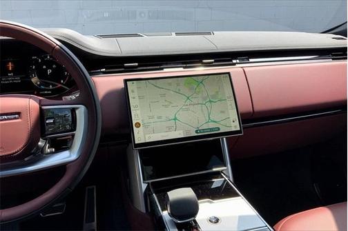 2025 Land Rover Range Rover P530 SE