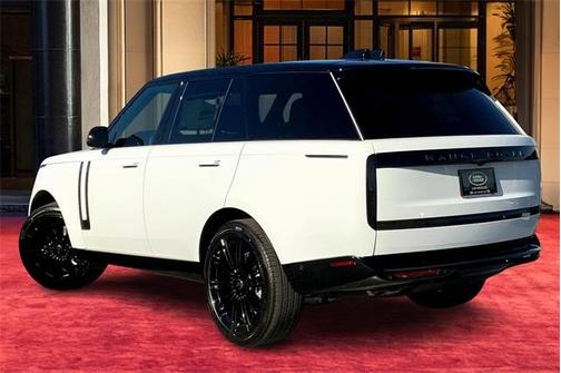 2025 Land Rover Range Rover P530 SE