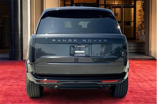2025 Land Rover Range Rover P530 SE