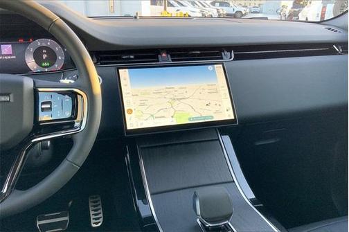 2024 Land Rover Range Rover Evoque Dynamic SE