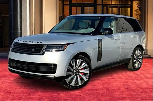 2025 Land Rover Range Rover P615 SV