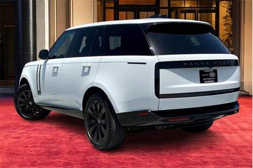 2025 Land Rover Range Rover P530 SE