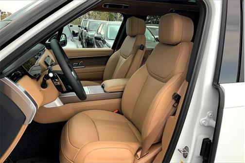 2025 Land Rover Range Rover P530 SE