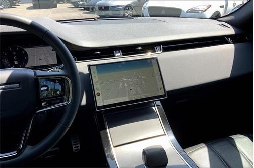 2024 Land Rover Range Rover Evoque Dynamic SE