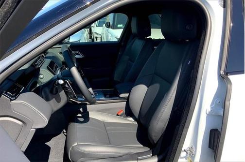 2026 Land Rover Range Rover Velar P250 Dynamic SE