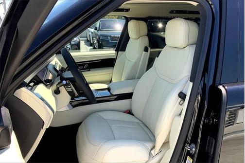2025 Land Rover Range Rover P530 SE 7 Seat