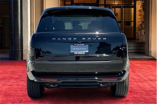 2025 Land Rover Range Rover P530 SE 7 Seat