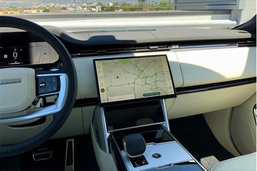 2025 Land Rover Range Rover P530 SE 7 Seat