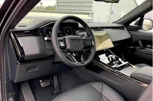 2025 Land Rover Range Rover Sport P635 SV Edition Two