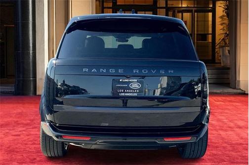 2025 Land Rover Range Rover P400 SE