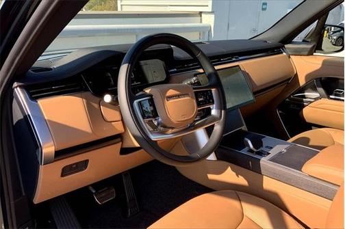 2025 Land Rover Range Rover P400 SE