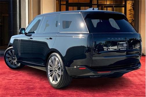 2025 Land Rover Range Rover P400 SE