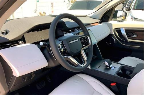 2025 Land Rover Discovery Sport S