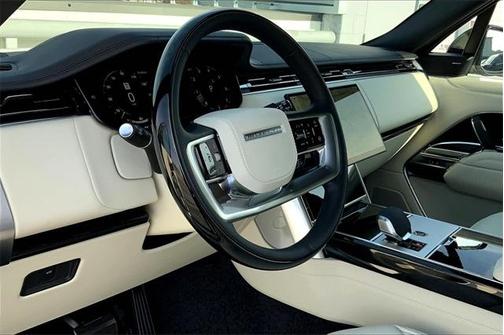 2025 Land Rover Range Rover P400 SE