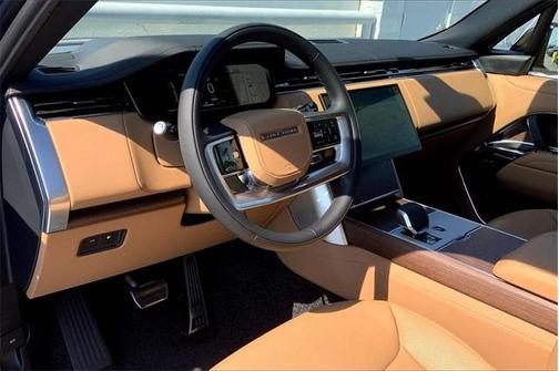2025 Land Rover Range Rover P550e SE