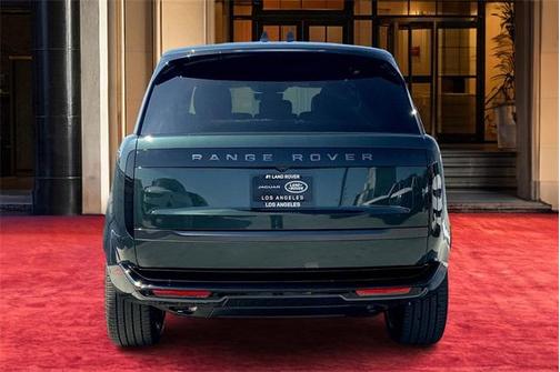 2025 Land Rover Range Rover P550e SE