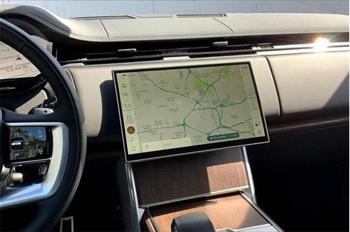 2025 Land Rover Range Rover P400 SE
