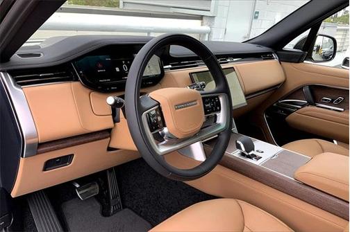 2025 Land Rover Range Rover P530 SE