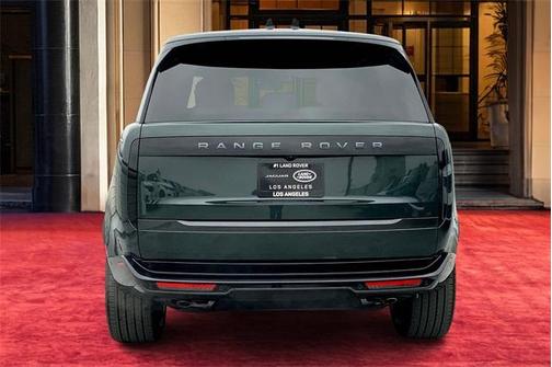 2025 Land Rover Range Rover P530 SE