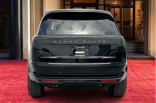 2025 Land Rover Range Rover P530 SE