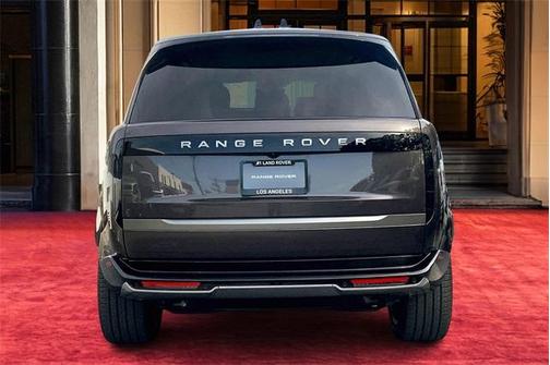 2025 Land Rover Range Rover P550e SE