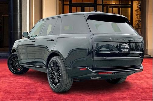 2025 Land Rover Range Rover P400 SE