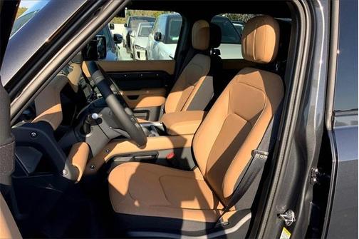 2025 Land Rover Defender P400 X