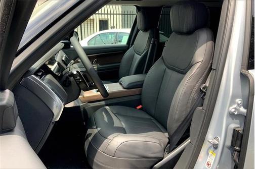 2025 Land Rover Range Rover P530 SE