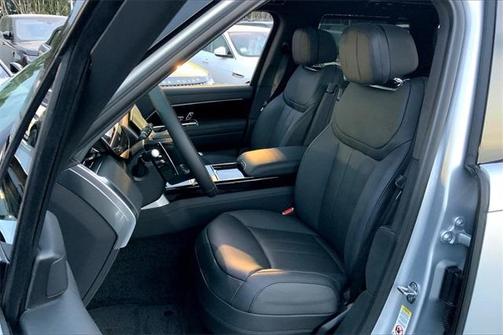 2025 Land Rover Range Rover P530 SE