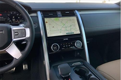 2025 Land Rover Discovery P360 Dynamic SE