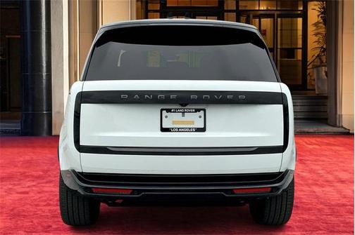 2025 Land Rover Range Rover P400 SE