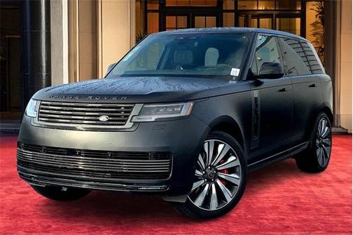 2025 Land Rover Range Rover P615 SV