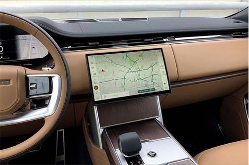 2025 Land Rover Range Rover P400 SE 7 Seat