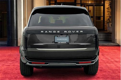 2025 Land Rover Range Rover P400 SE 7 Seat