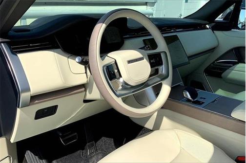 2025 Land Rover Range Rover P530 Autobiography