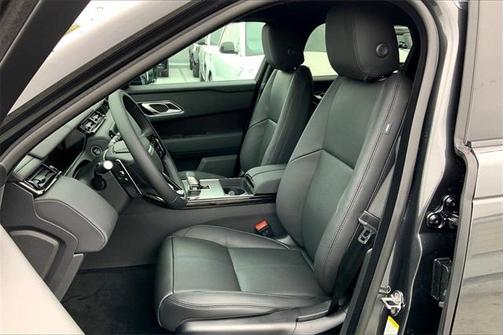 2026 Land Rover Range Rover Velar P400 Dynamic SE