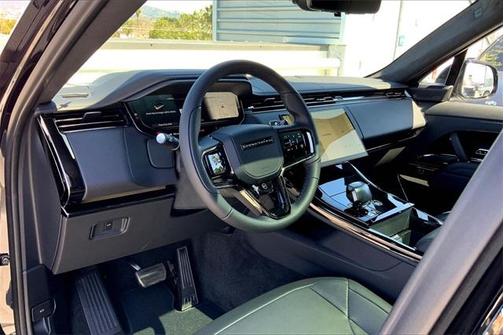 2025 Land Rover Range Rover Sport P635 SV Edition Two