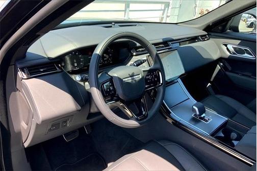 2026 Land Rover Range Rover Velar P250 Dynamic SE