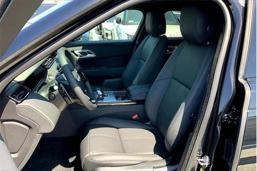 2026 Land Rover Range Rover Velar P250 Dynamic SE