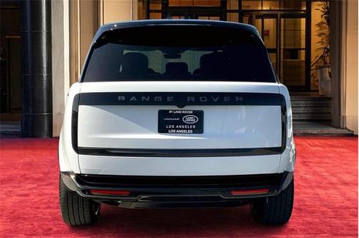 2025 Land Rover Range Rover P400 SE 7 Seat