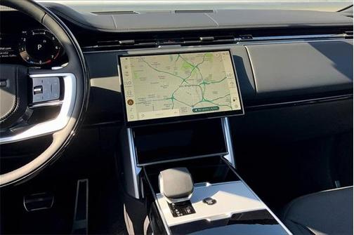 2025 Land Rover Range Rover P400 SE 7 Seat