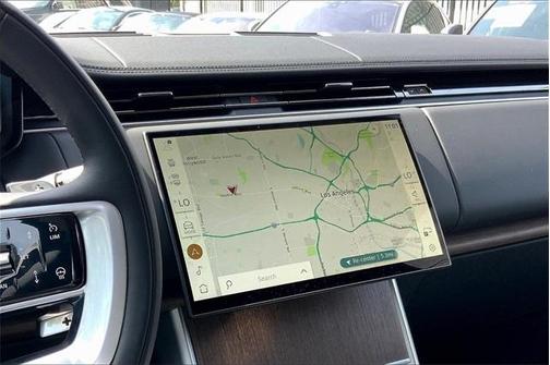 2025 Land Rover Range Rover P400 SE 7 Seat