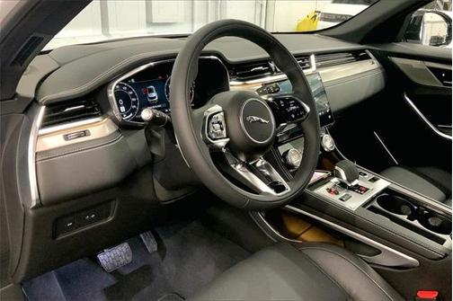 2026 Jaguar F-PACE P250 R-Dynamic S