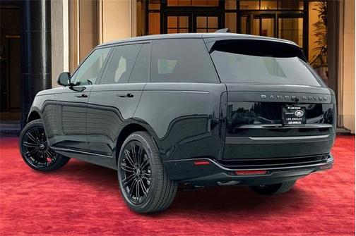 2025 Land Rover Range Rover P400 SE